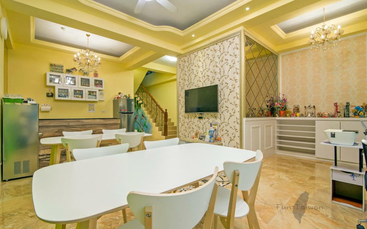 Holby No.8 Elevator Homestay Taitung Bagian luar foto